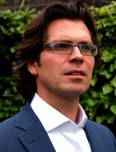 Mark-Klutman-LineaRekta